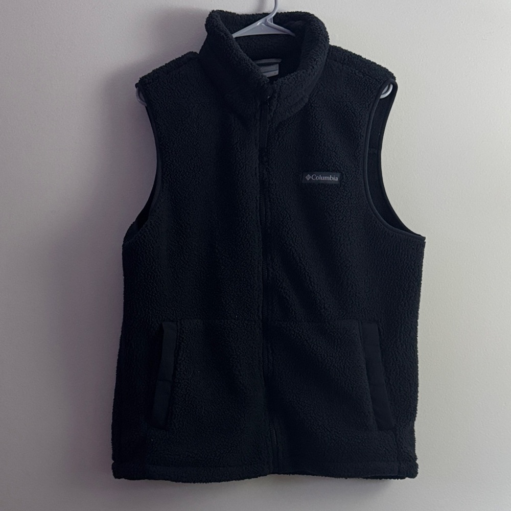 Columbia Men’s Black Sherpa Vest with Stand Collar